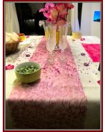 Chemin table arabesque fuchsia